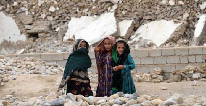 dia-educacion-2023-ninias-afganas-mujeres-unesco-1024x529