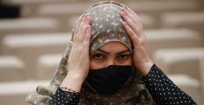 Los talibanes vetan el trabajo a todas las afganas empleadas por la ONU