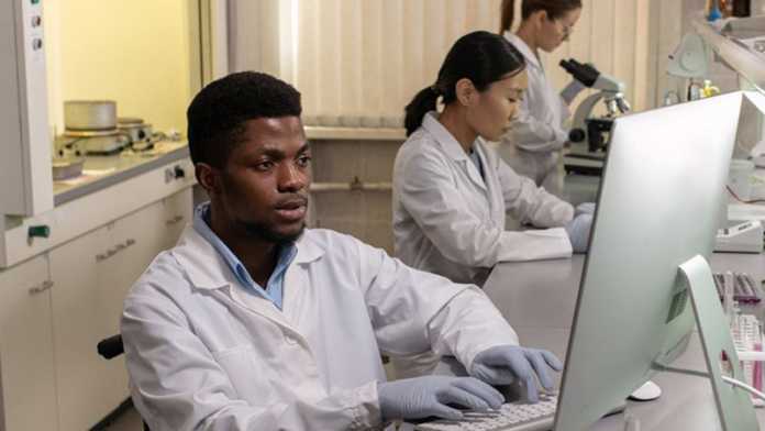 _129654893_diversepic