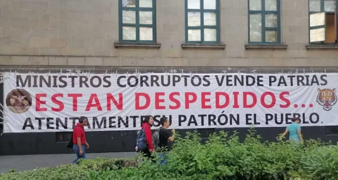 protesta-en-la-scjn-contra-ministros