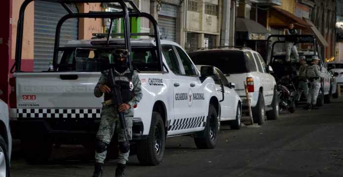 Aspectos del operativo de seguridad por parte de laGuardia Nacional en la periferia del FEMDO donde se resguardaba Antonio Oseguera.
