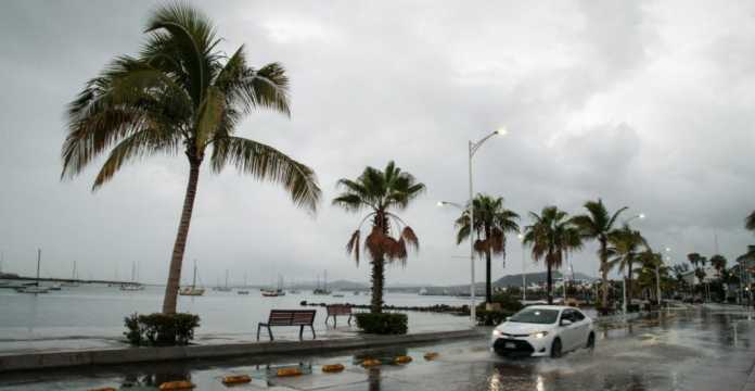 beatriz-evoluciona-huracan-pacifico-provocara-lluvias-torrenciales-occidente-1024x529