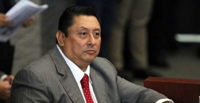 el-fiscal-uriel-carmona-sale-libre-del-penal-del-altiplano-1024x529