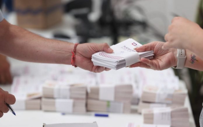 INE-borra-mas-3-mil-casos-lista-nominal-del-voto-extranjero-por-irregularidades-23052024