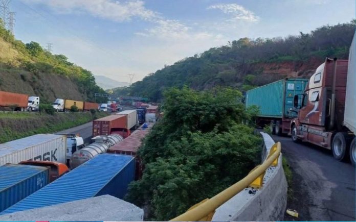 congestion-manzanillo-02082024